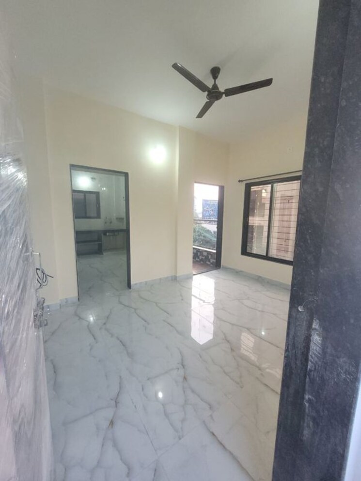 Room, pathare-complex 1 RK 500 Sq.Ft. Apartment In Kharadi Pune 9743792