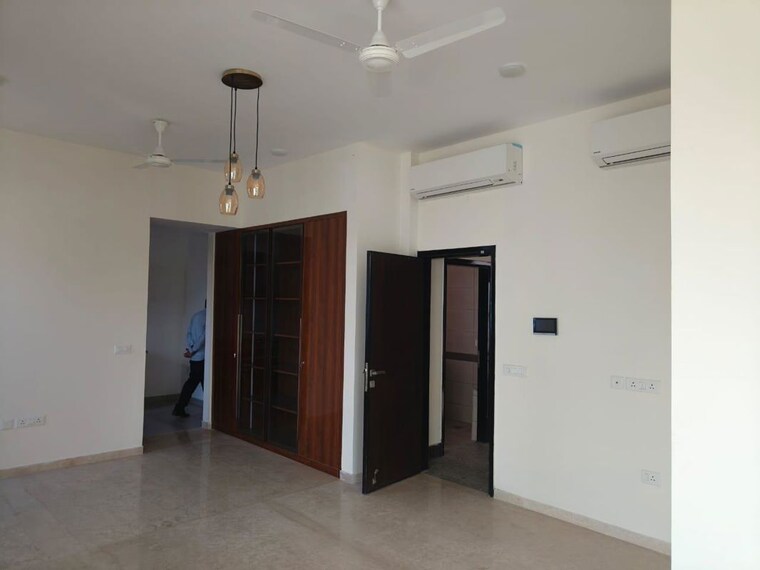 Room, tata-primanti-villas 4 Bedroom 6105 Sq.Ft. Apartment In Sector 72 Gurgaon 9743824