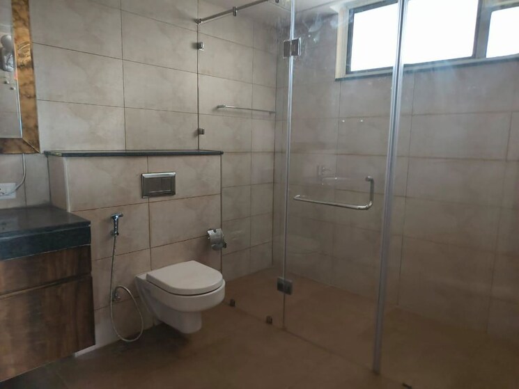 Bathroom, tata-primanti-villas 4 Bedroom 6105 Sq.Ft. Apartment In Sector 72 Gurgaon 9743824