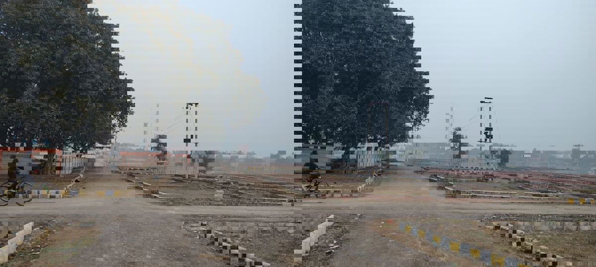 Plot For Sale in Mohanlalganj