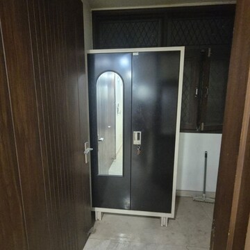 Room in 2 BHK Builder Floor at Govindpuri – for Rent