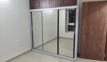 Room in 1 BHK Apartment at Bhartiya City Nikoo Homes 4, Thanisandra Main Road – for Rent