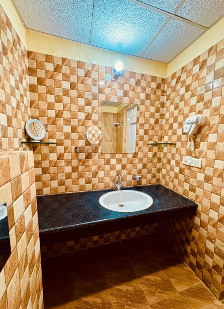 Team Area, ansal-celebrity-meadows 2 Bedroom 1016 Sq.Ft. Apartment In Sushant Golf City Lucknow 9743905