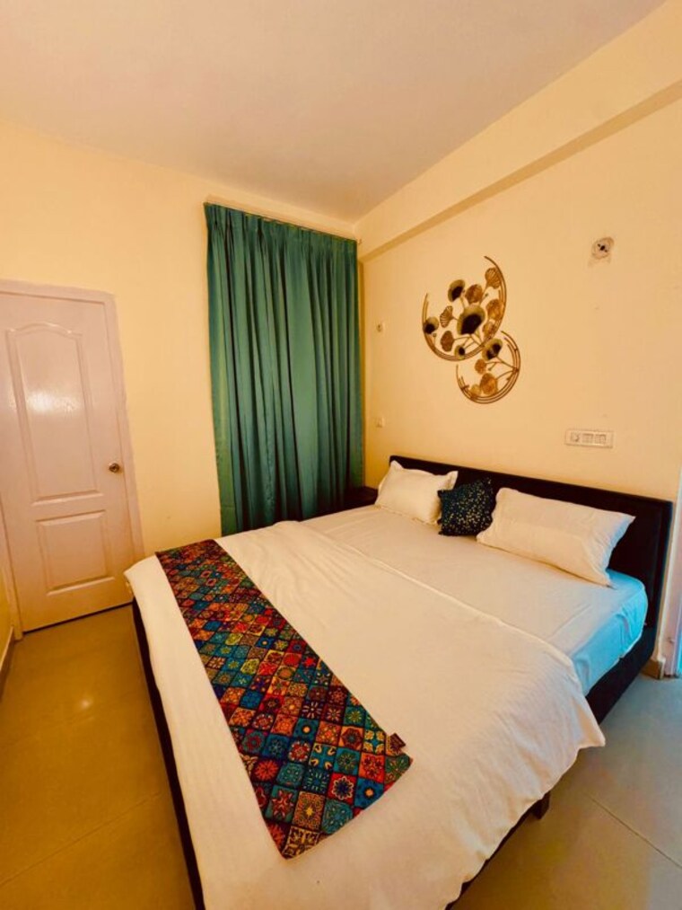 Bedroom, ansal-celebrity-meadows 2 Bedroom 1016 Sq.Ft. Apartment In Sushant Golf City Lucknow 9743905