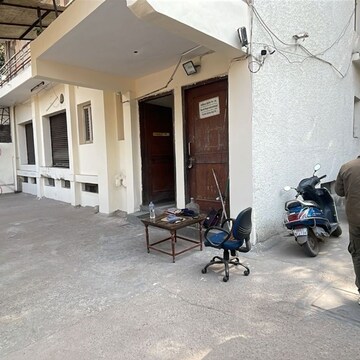 Parking in  Warehouse at Okhla Industrial Area – for Rent