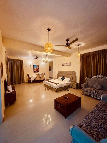 Living Room in 3.5 BHK Apartment at Ansal Celebrity Meadows, Sushant Golf City – for Rent