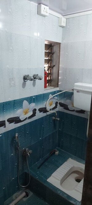 Team Area in 1 BHK Apartment at Kalina Vihar Darshan CHS, Kalina – for Rent