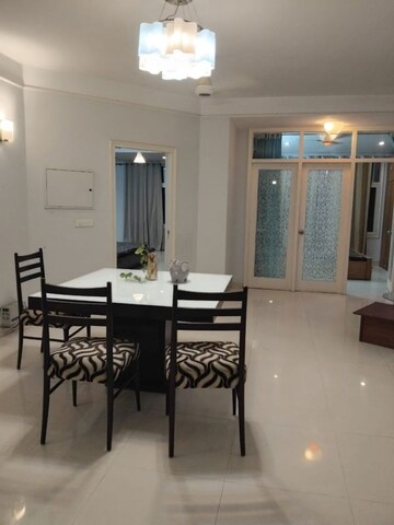 3 BHK Apartment For Rent in Malibu Shopping Arcade, South City 2