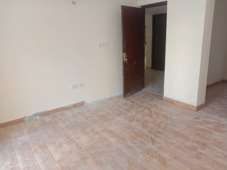 Room, parsvnath-planet 3 Bedroom 2000 Sq.Ft. Apartment In Gomti Nagar Lucknow 9743885