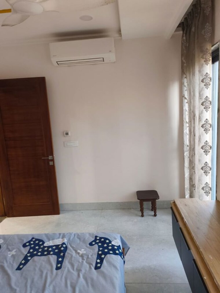 Bedroom, highland-park-chandigarh 2 Bedroom 1800 Sq.Ft. Apartment In Bhabat Zirakpur 9743960