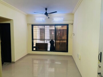 2 BHK Apartment For Rent in Suraksha Apartment, Andheri West