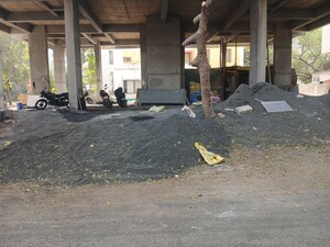 Parking in 3 BHK Builder Floor at Rameshwar Nagar – for Sale