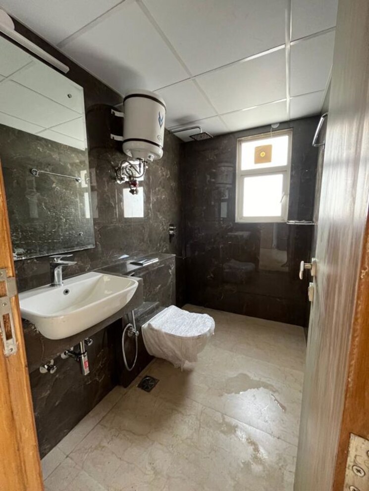 Kitchen, m3m-marina 3 Bedroom 1746 Sq.Ft. Apartment In Sector 68 Gurgaon 9744009