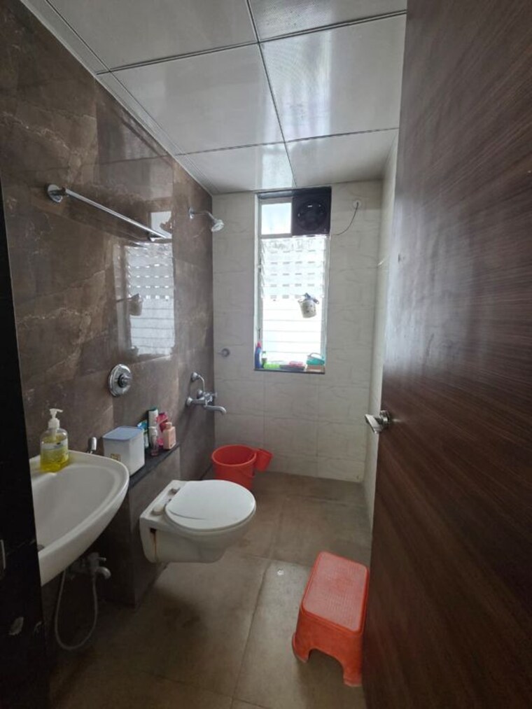 Bathroom, hinjewadi 1 Bedroom 480 Sq.Ft. Apartment In Hinjewadi Pune 9743994