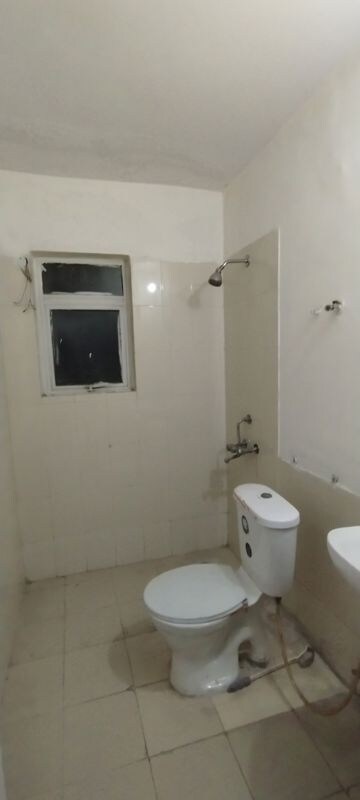 Bathroom in 2 BHK Apartment at Sare Springview Floors, Lal Kuan – for Sale