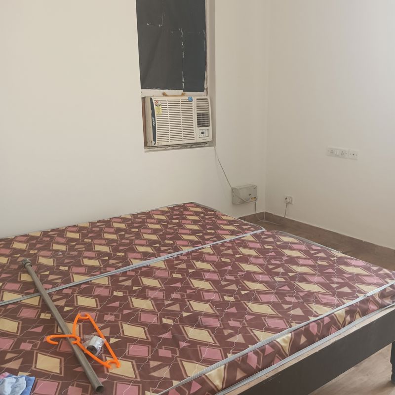 2 BHK Apartment For Rent in Jaypee Greens Kosmos