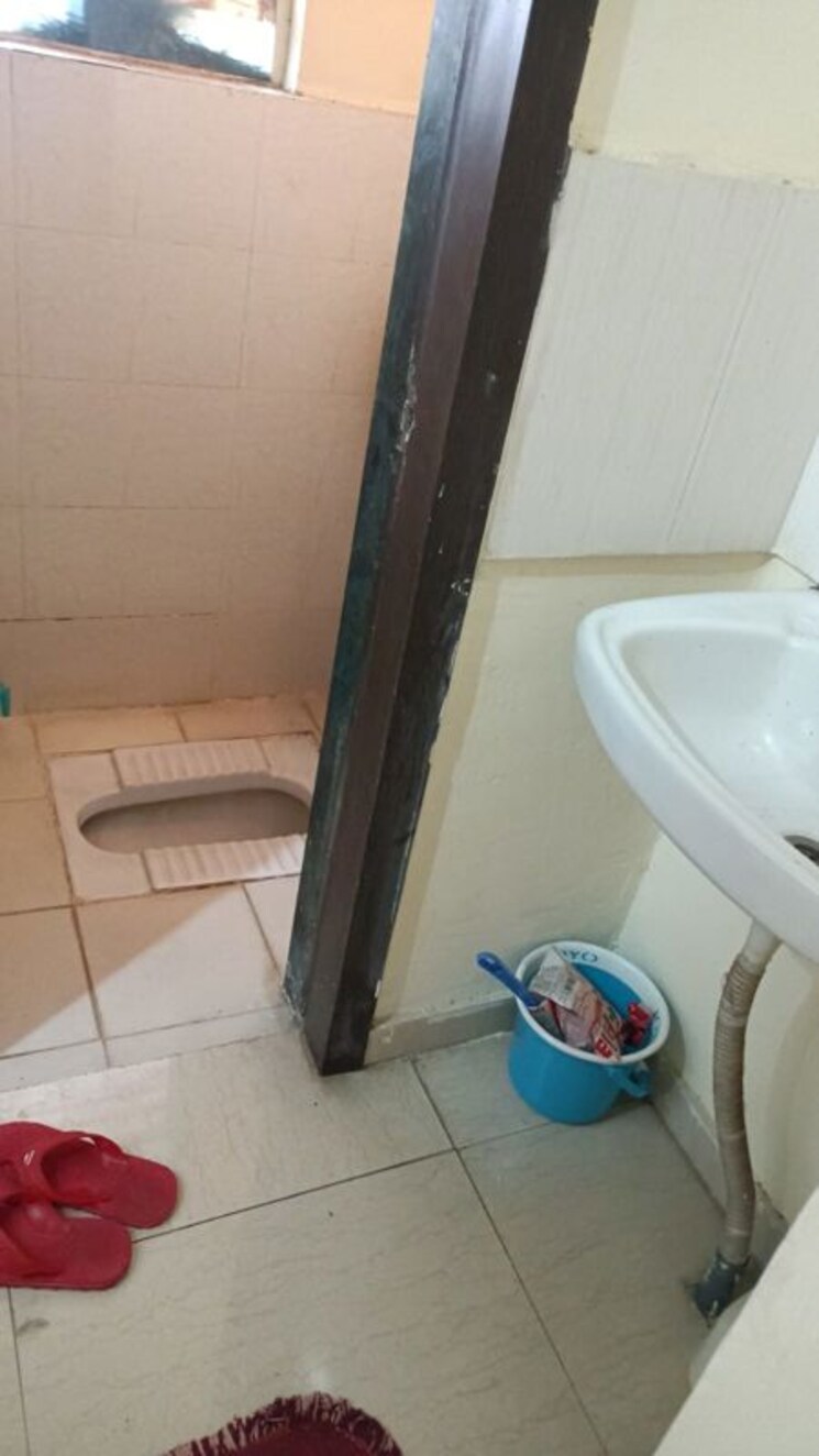 Bathroom, mantra-majestica 1 Bedroom 670 Sq.Ft. Apartment In Hadapsar Pune 9744053