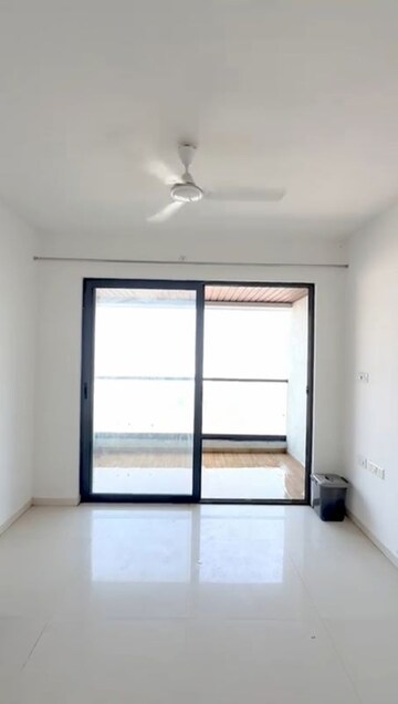 Room in 2 BHK Apartment at Majestique Signature Towers, Balewadi – for Rent