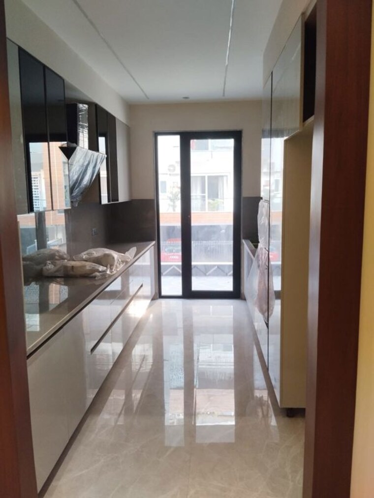 undefined, unitech-deerwood-chase 4 Bedroom 350 Sq.Ft. Builder Floor In Nirvana Country Gurgaon 9744103