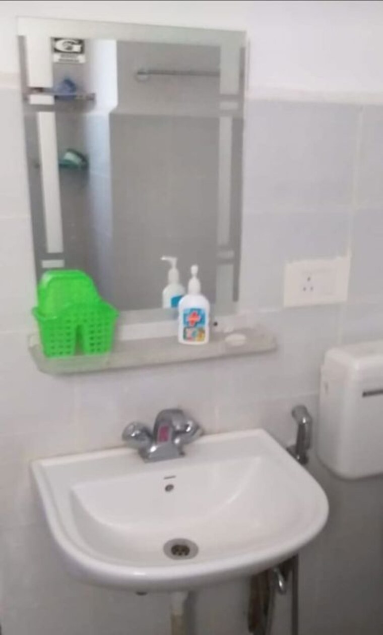 Bathroom, saryu-enclave 2 Bedroom 1200 Sq.Ft. Apartment In Ghuswal Kalan Lucknow 9744048