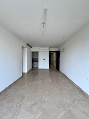 Room in 2 BHK Apartment at Indiabulls One Indiabulls, Pokhran Road No Two – for Rent