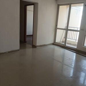 Room in 2 BHK Apartment at Jaypee Greens Kosmos, Sector 134 – for Rent