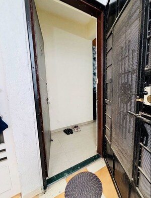 Furnished Amenities in 1 BHK Apartment at Shiv Enclave, Kharadi – for Rent