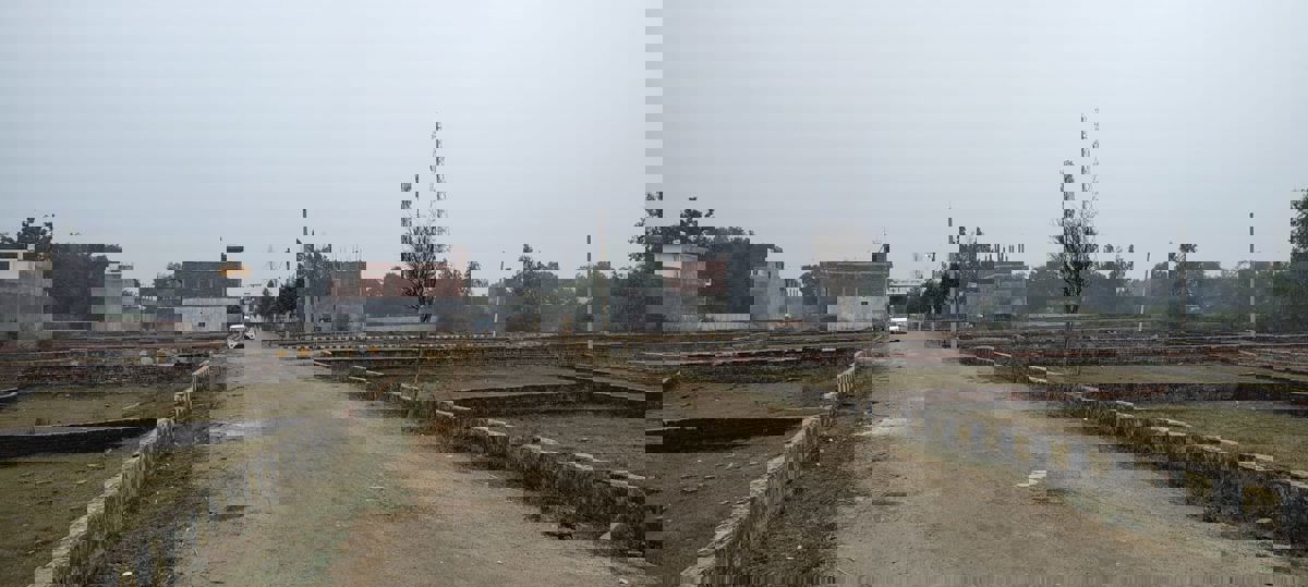 Plot For Sale in Mohanlalganj
