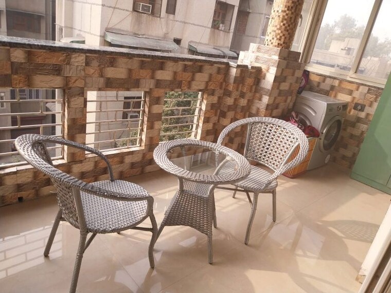 Living Room, patparganj 2 Bedroom 1000 Sq.Ft. Apartment In Patparganj Delhi 9744197