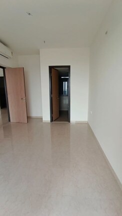 2 BHK Apartment For Rent in Lodha New Cuffe Parade
