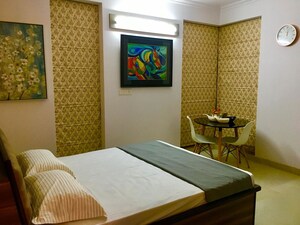 Bedroom in 3 BHK Apartment at Parsvnath Planet, Gomti Nagar – for Rent