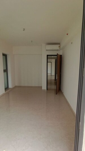 Room in 2 BHK Apartment at Lodha New Cuffe Parade, Wadala – for Rent