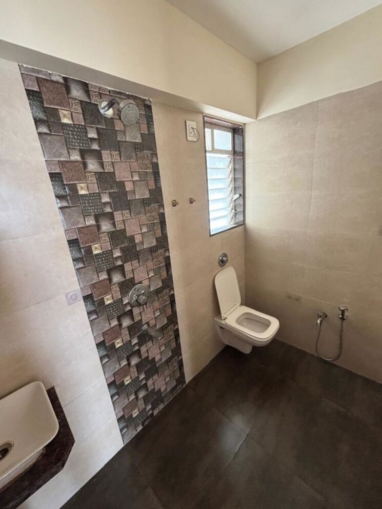 Bathroom, jp-airoli-tower 2 Bedroom 540 Sq.Ft. Apartment In Airoli Sector 19 Navi Mumbai 9744246