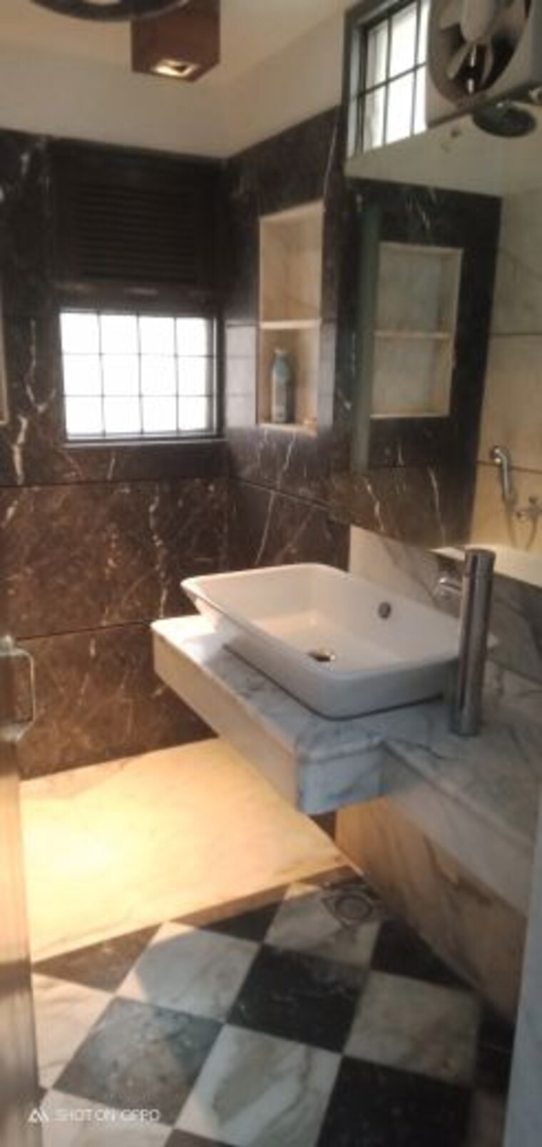 Other, vasant kunj 3 Bedroom 1450 Sq.Ft. Apartment In Vasant Kunj Delhi 9744249