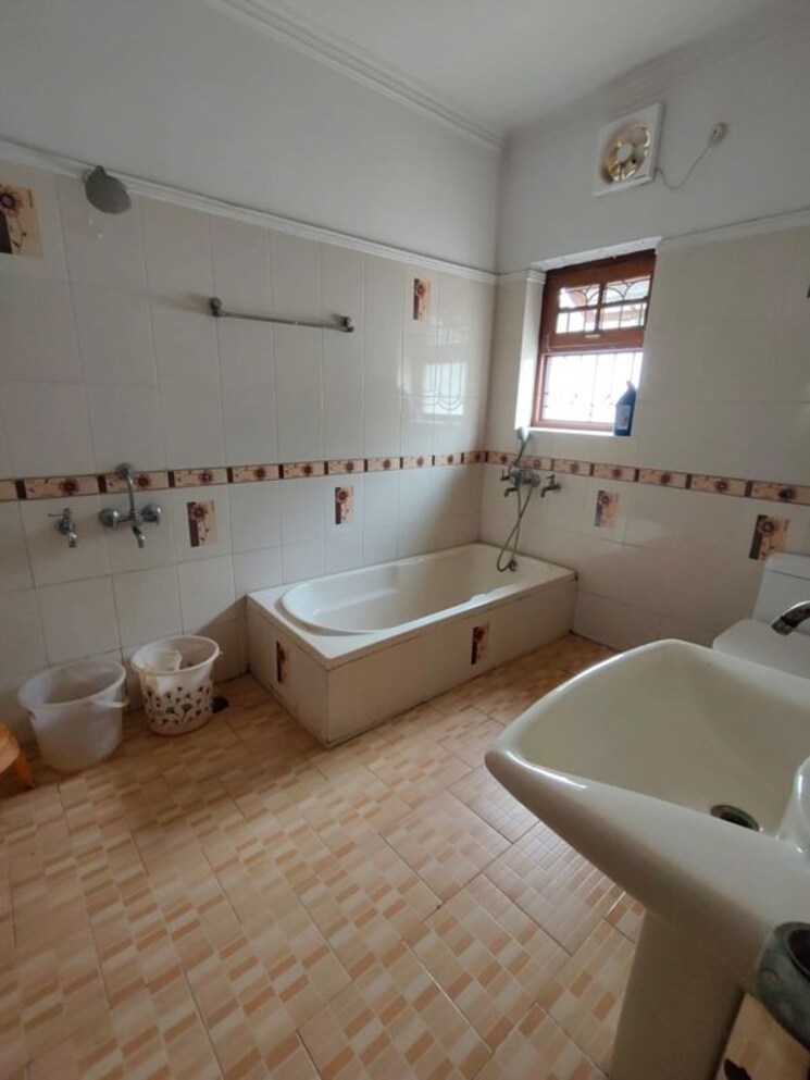 Master Bedroom, gomti nagar 3 Bedroom 1750 Sq.Ft. Apartment In Gomti Nagar Lucknow 9744276