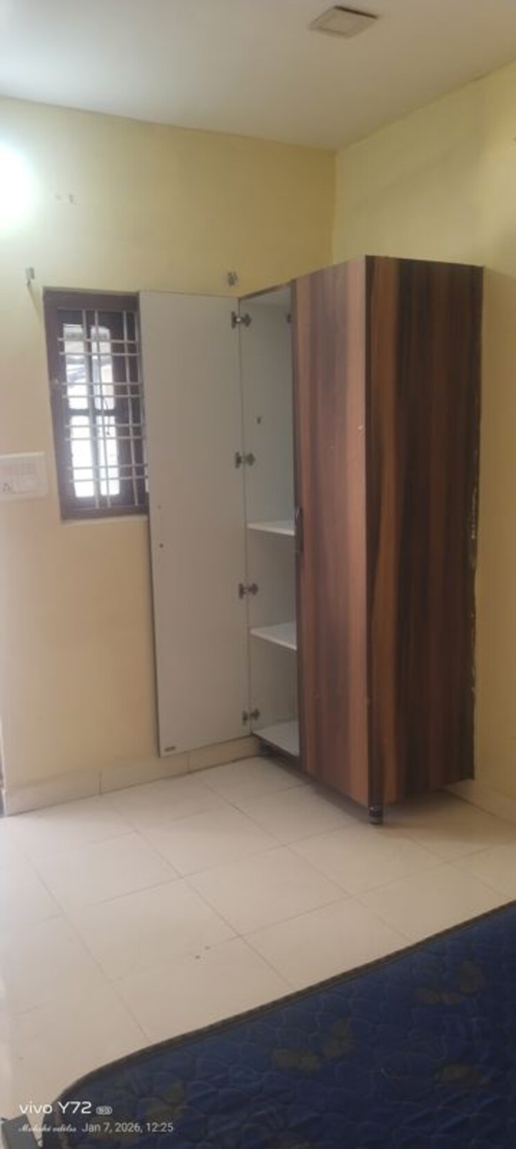 Room, pavani-laxmi-nivas Studio 350 Sq.Ft. Penthouse In Madhapur Hyderabad 9744306