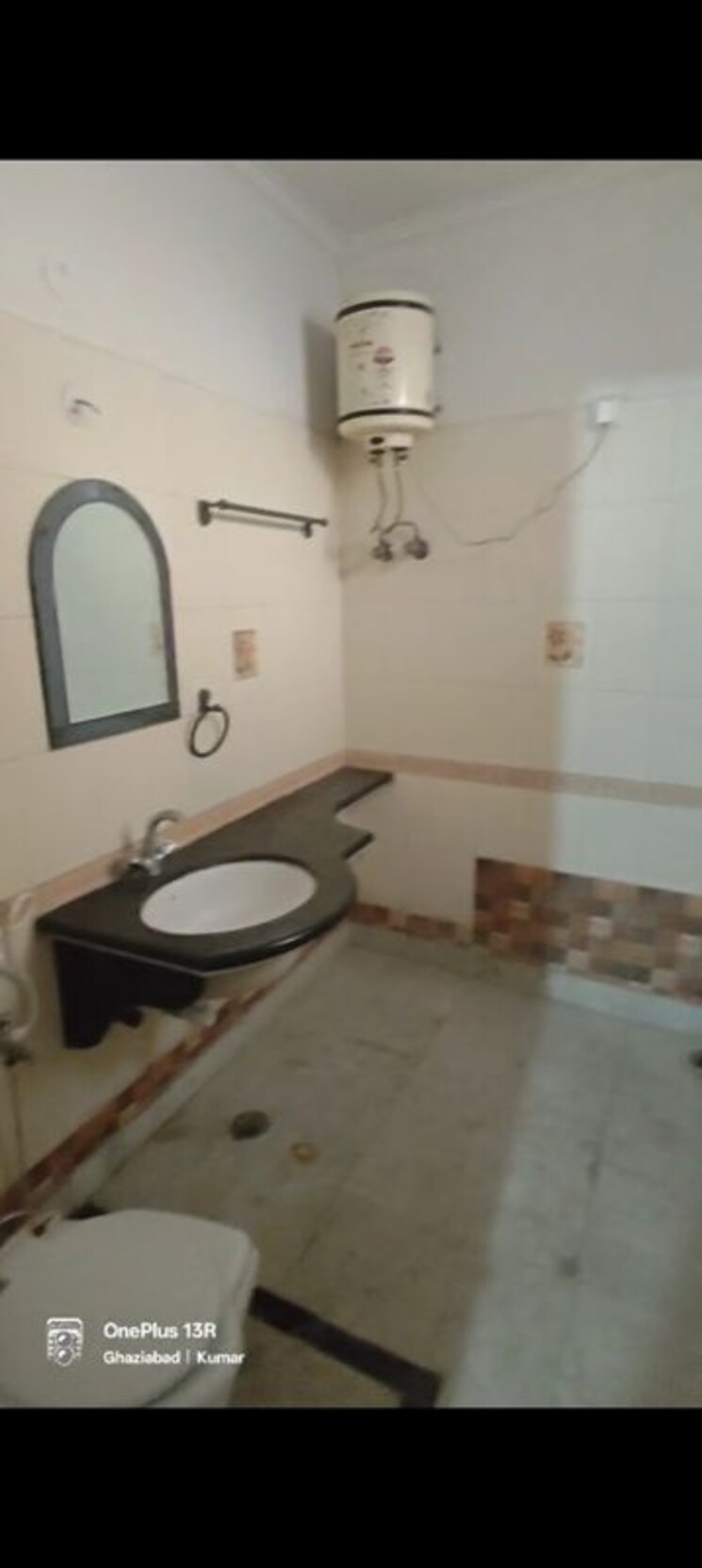Bathroom, ansal-garden-enclave 3 Bedroom 240 Sq.Yd. Builder Floor In Govindpuram Ghaziabad 9744337