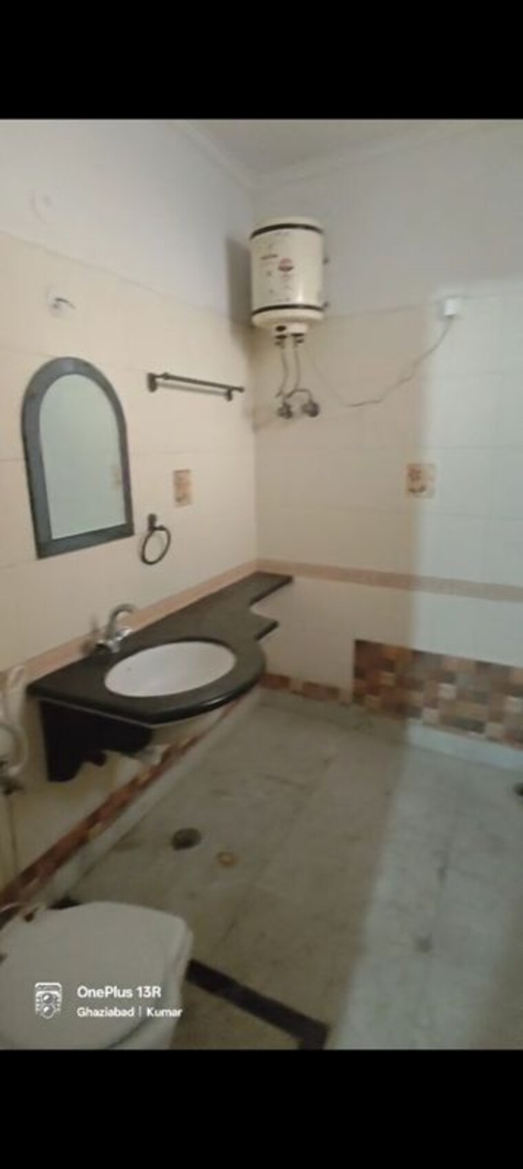 Bathroom, ansal-garden-enclave 3 Bedroom 240 Sq.Yd. Builder Floor In Govindpuram Ghaziabad 9744337