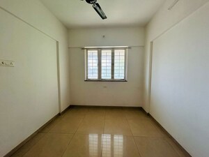 Room in 2 BHK Apartment at Paranjape Madhukosh Phase III, Dhayari – for Rent