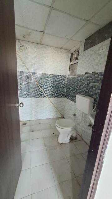 Bathroom in 2 BHK Apartment at Signature Global Andour Height, Sector 71 – for Rent