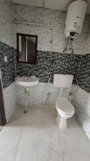 Bathroom in 2 BHK Apartment at Signature Global Andour Height, Sector 71 – for Rent
