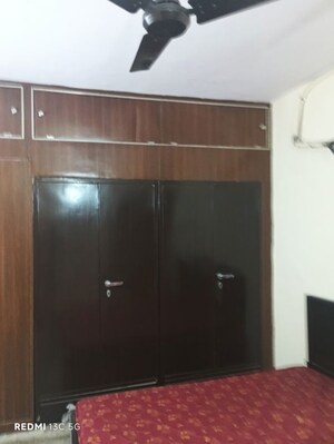 Furnished Amenities in 2 BHK Builder Floor at Lajpat Nagar ii – for Rent