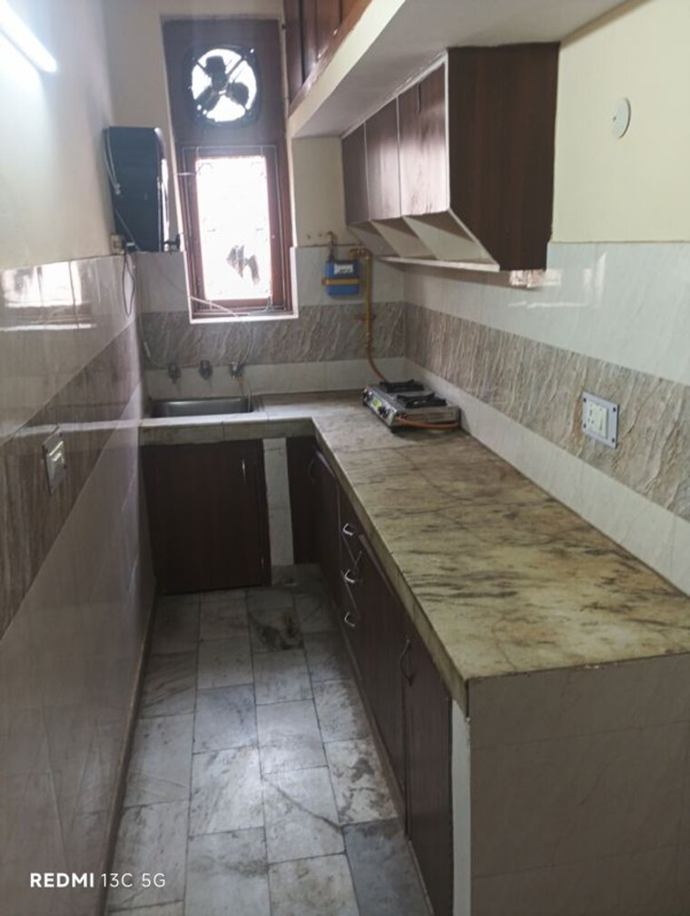 Kitchen, lajpat nagar ii 2 Bedroom 900 Sq.Ft. Builder Floor In Lajpat Nagar ii Delhi 9744350