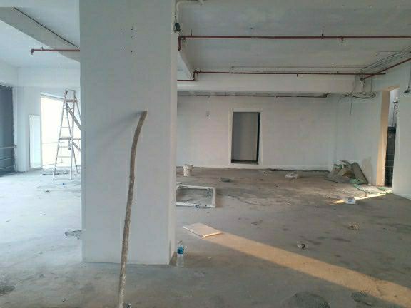 Showroom For Sale in Shiv Plaza Kandivali West