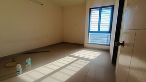 Room in 3 BHK Apartment at Destination Centre Nanded, Nanded – for Rent