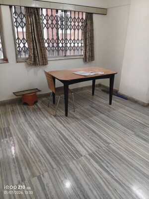 Bedroom in 2 BHK Apartment at Vile Parle East – for Rent