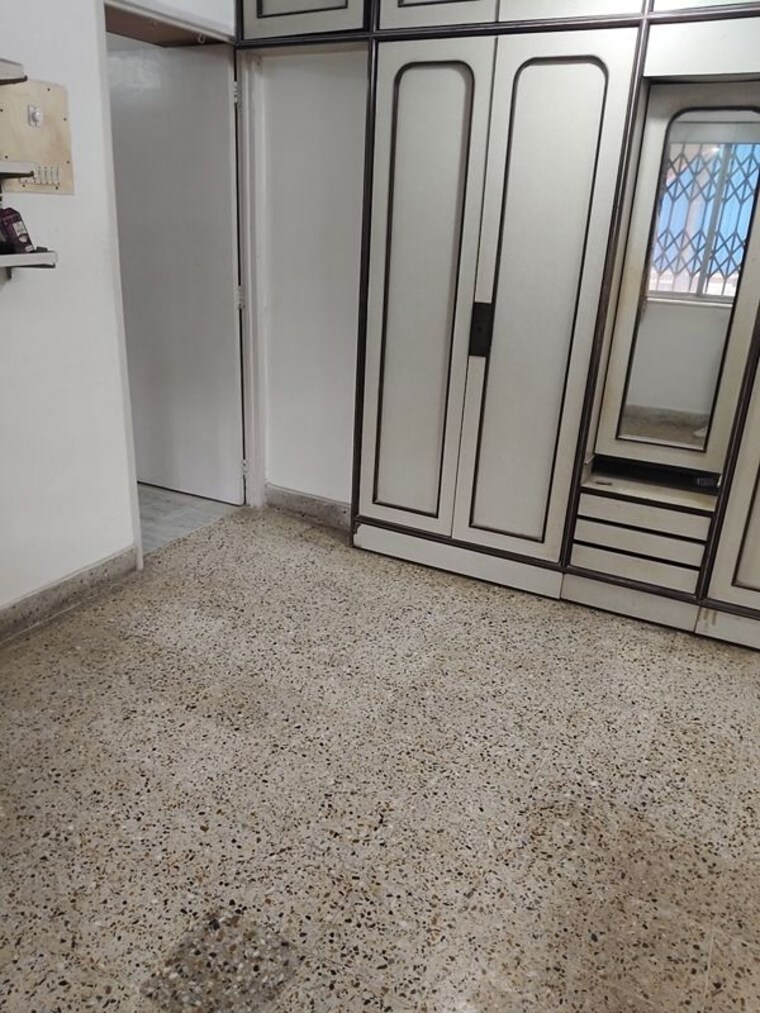 undefined, vile parle east 2 Bedroom 650 Sq.Ft. Apartment In Vile Parle East Mumbai 9744438