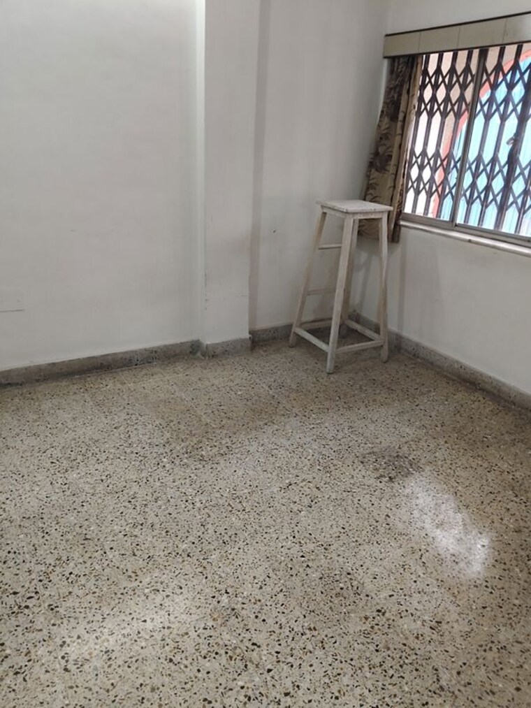 Balcony, vile parle east 2 Bedroom 650 Sq.Ft. Apartment In Vile Parle East Mumbai 9744438