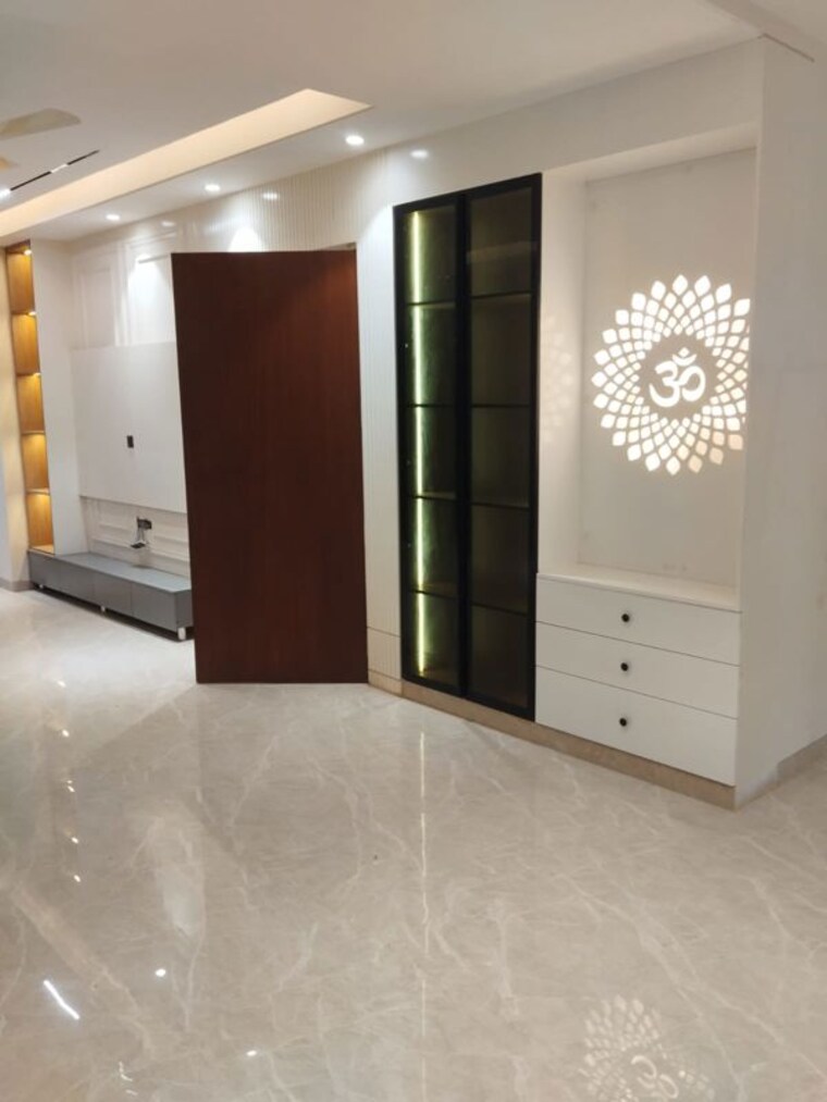 Room, unitech-deerwood-chase 4 Bedroom 2700 Sq.Ft. Builder Floor In Nirvana Country Gurgaon 9744462