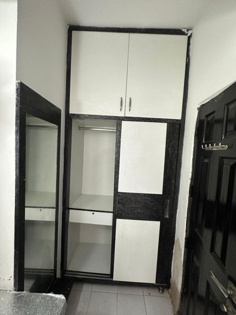 Room, vip road 3 Bedroom 2010 Sq.Ft. Villa In Vip Road Raipur 9744452